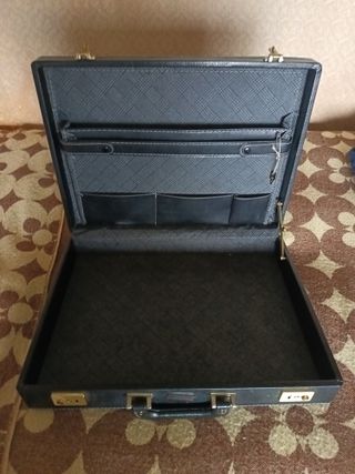 Borsa 24 ore rigida nera