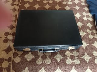 Borsa 24 ore rigida nera