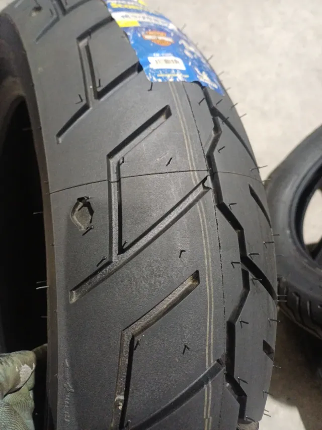 Michelin SCORCHER 31 180/70-16