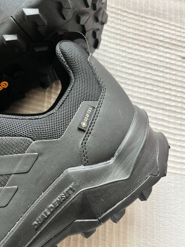 Adidas Terrex AX4 Goretex Negras 49.5 EU