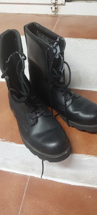 Botas militares Iturri negras