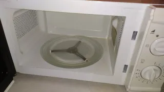 Microonde Taurus Instant 20L 700 W bianco