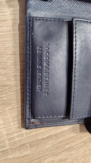 Billetera de piel para hombre