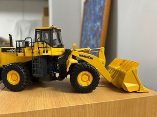 Pala Cargadora Komatsu WA600 1:50