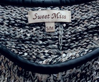 Maglione Sweet Miss con dettagli in similpelle