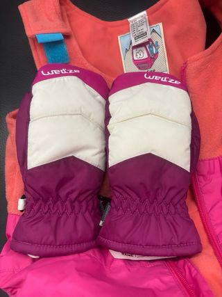 Traje de esquí niña  (talla 5-6 años)