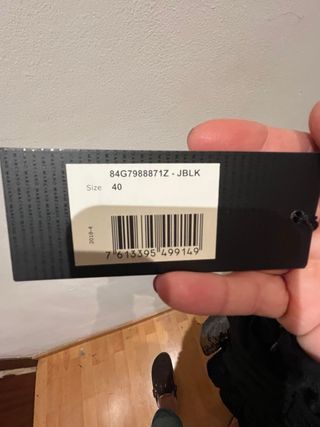 Vestido de fiesta negro con lentejuelas