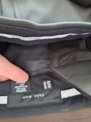 Traje de chaqueta marrón oscuro