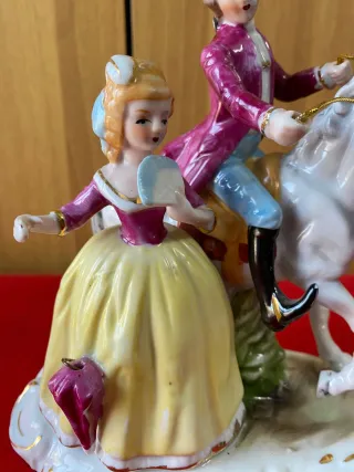 Statua Cavaliere e Dama porcellana di Capodimonte