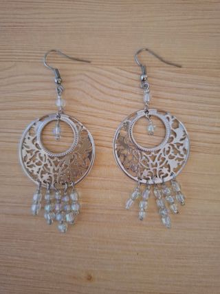Pendientes largos perlas y filigrana