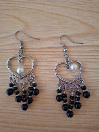 Pendientes largos perlas y filigrana