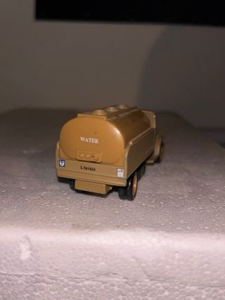 Modellino furgone cisterna militare
