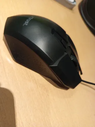 Teclado y Ratón GXTrust Gamer LED