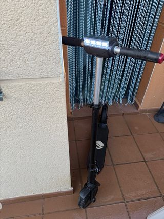 Patinete eléctrico en buen estado