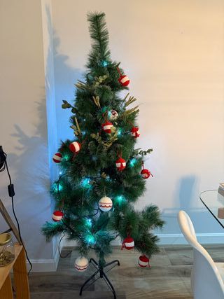 Albero di Natale con Luci e Decorazioni