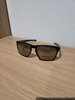 Gafas de Sol Oakley Sliver Negras Marrones