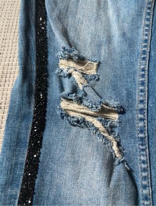 Jeans Zara con brillanti