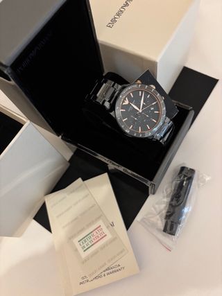 Reloj Emporio Armani Negro y Dorado Nuevo