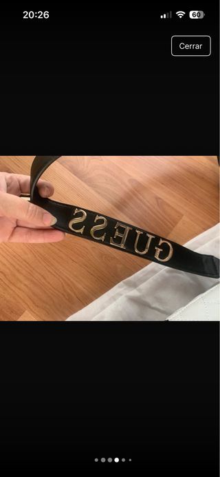 Bolso bandolera Guess blanco y negro