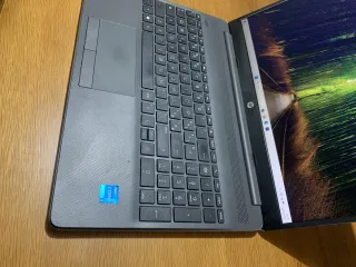 HP 250G9 i5-1235U 15 8GB/512GB "PREZZO TRATTABILE"