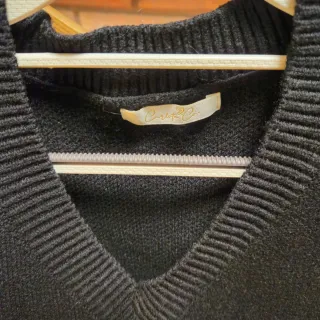 Poncho de punto,ribeteado de franja beige, T.U