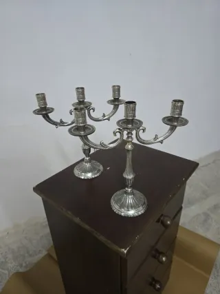 Candelabri in metallo argentato