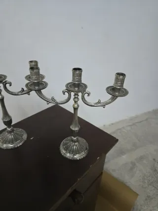 Candelabri in metallo argentato