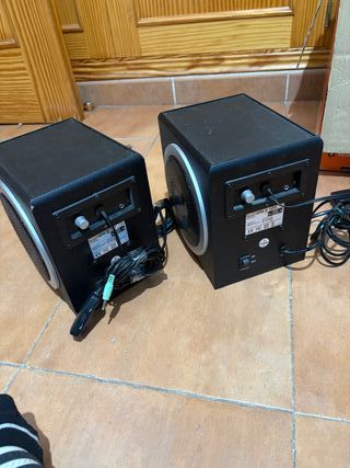 Altavoces Hércules Negros