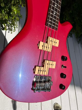BC Rich 1983 Eagle NJ Bass Bajo Japan B.C. Rich