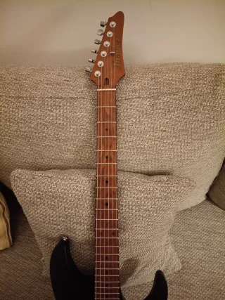 Guitarra Eléctrica Ibanez AZ226 BKF AP-01