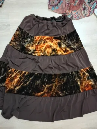 Set Camicia + 3 Gonne. Taglia Unica/G