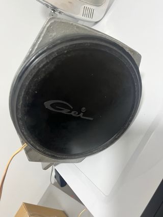 Lámpara de mesa vintage gris y blanca