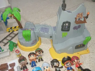 Pinypon Action: Barco Pirata y Policía