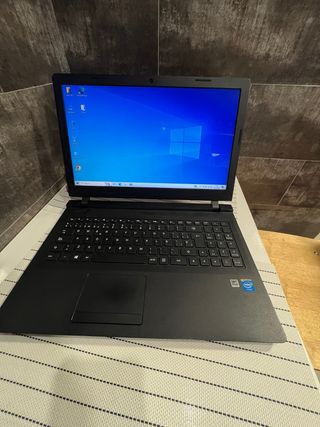 Portátil Lenovo Negro