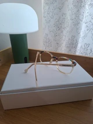 Gafas Infantiles Snoopy Multicolor y Dorado