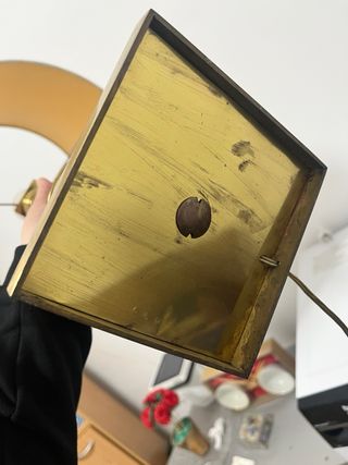 Lámpara de mesa vintage dorada