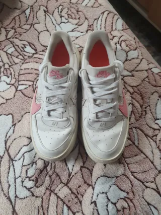 Nike Air Force 1 Talla 38 Pequeña 24cm