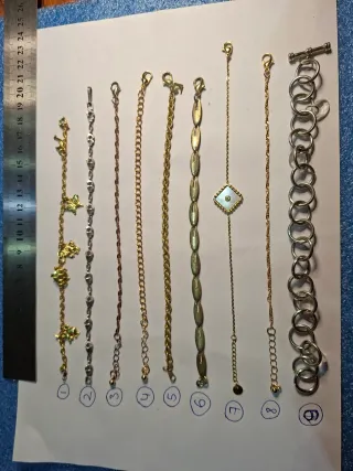 Lote de 9 pulseras doradas y plateadas
