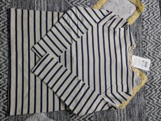 Malha Sézane com folho e botões