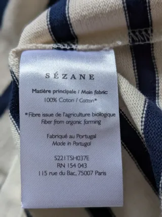 Malha Sézane com folho e botões