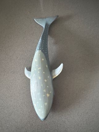 Figure di dinosauri e balene del British Museum