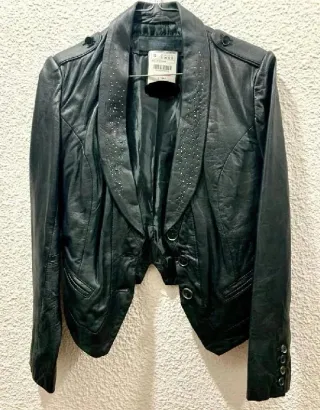 Cazadora Zara Woman cuero T36