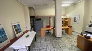 ALQUILER LOCAL EN URIBARRI