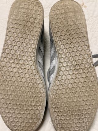 Zapatillas Adidas Gazelle grises Talla 40