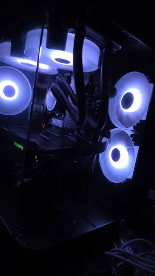 PC Gaming i7-9700F GTX 1080 16GB RAM 750W