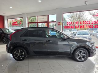 Kia Niro 1.6 GDi HEV 104kW (141CV) Drive
