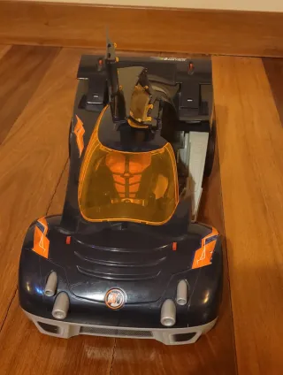 Coche y muñeco Action Man