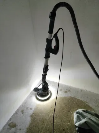 Lijadora Pared 800W Plegable