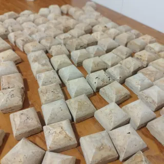 Azulejos de piedra travertino