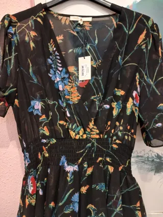 Vestido Maje floral volantes corte delantero